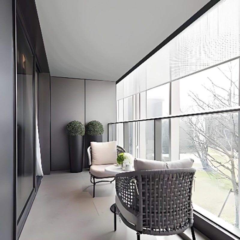 Nyomvonal nélküli külső görgős árnyékolók